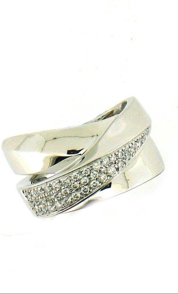 GENEVE RING 8.85 18K WHITE GOLD 15